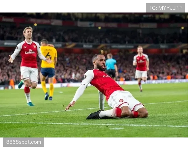 安切洛蒂如何通过边路激活破解强敌防线？